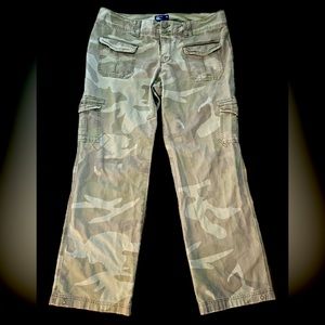 American Eagle Camo Pants